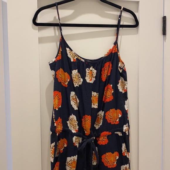 LOFT Floral Jumpsuit size M - Picture 4 of 12